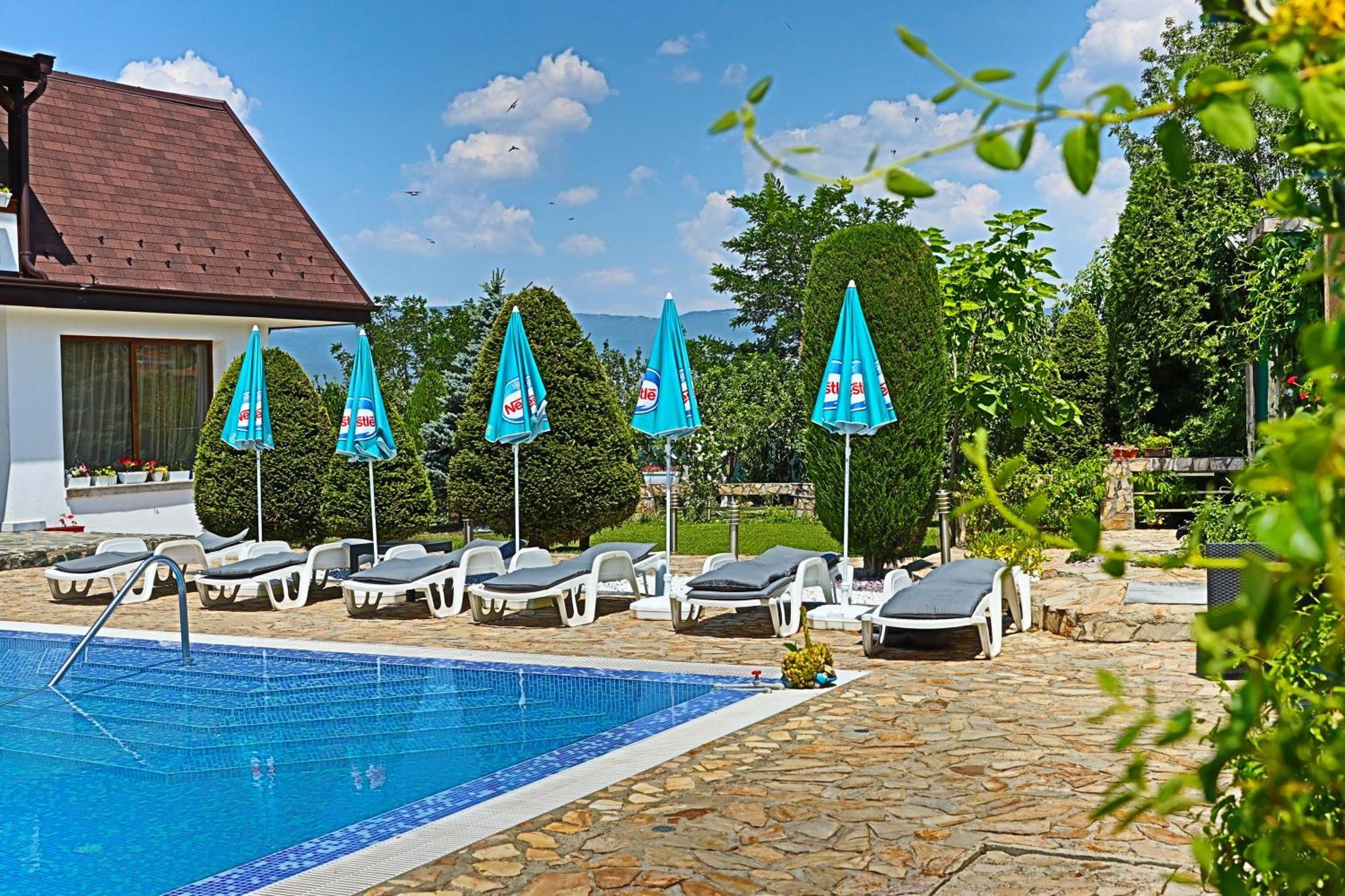 Holiday House Kubrat Sapareva Banya ภายนอก รูปภาพ