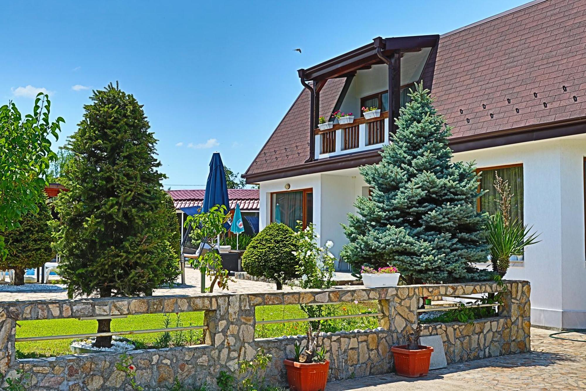 Holiday House Kubrat Sapareva Banya ภายนอก รูปภาพ