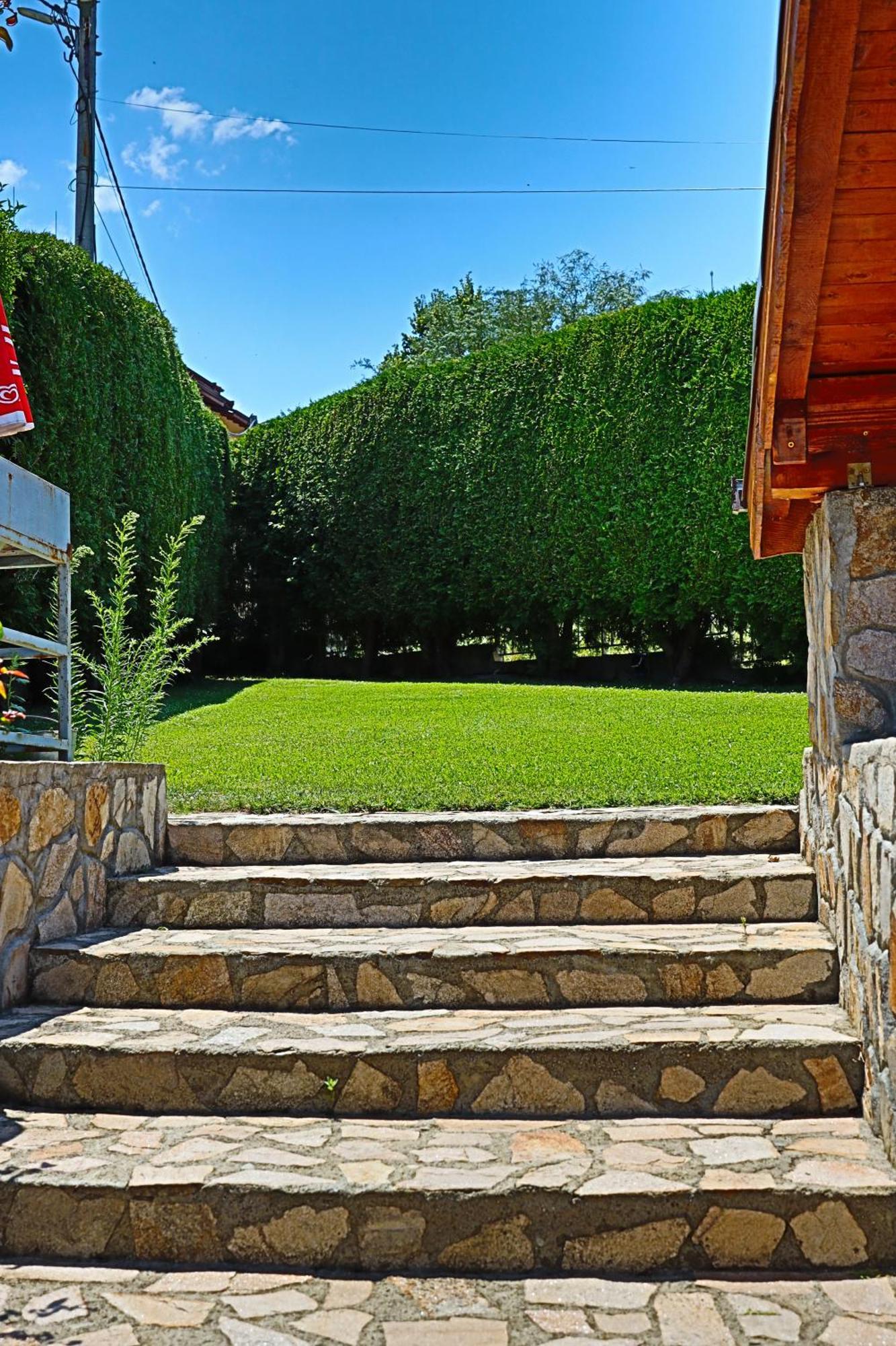 Holiday House Kubrat Sapareva Banya ภายนอก รูปภาพ
