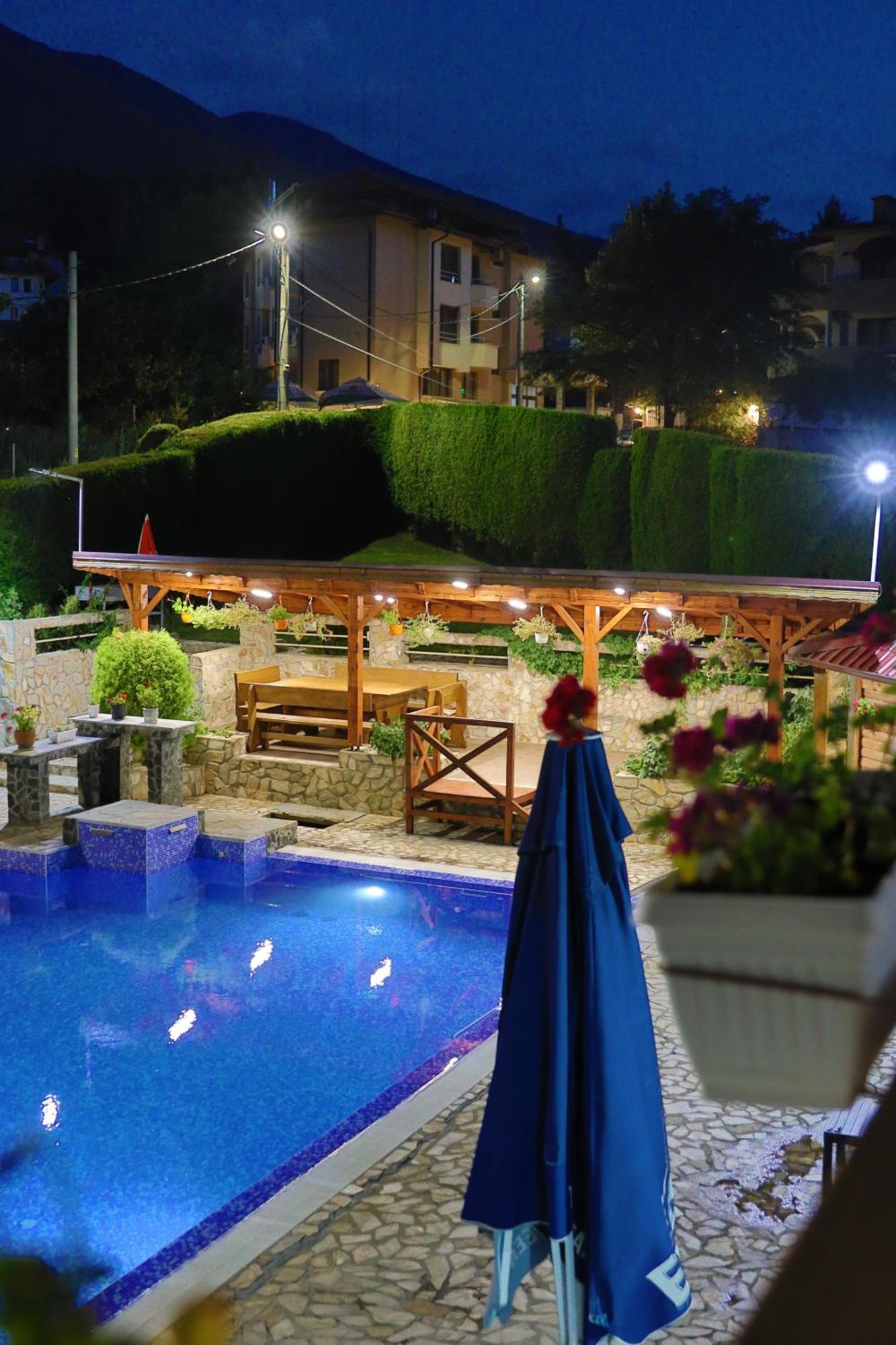 Holiday House Kubrat Sapareva Banya ภายนอก รูปภาพ